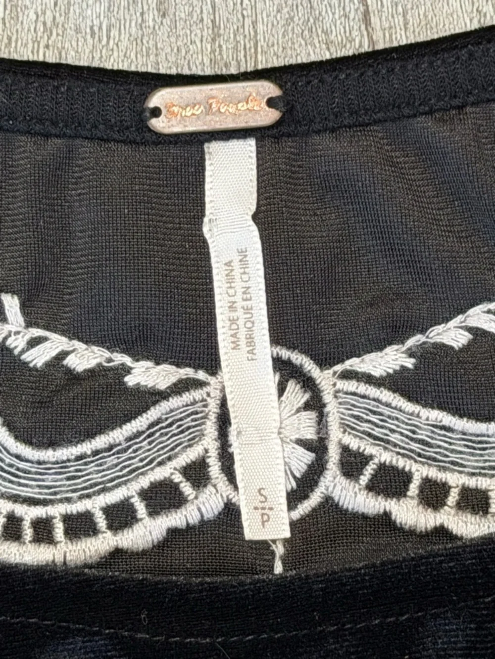 Free People Party Train Black Embroidered Velvet Scoop Neck Top Women’s Size S